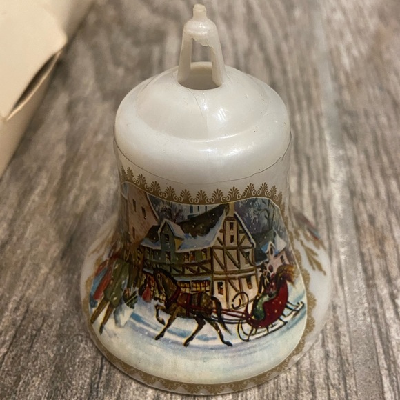 Vintage Christmas Ornamnets - Picture 3 of 3